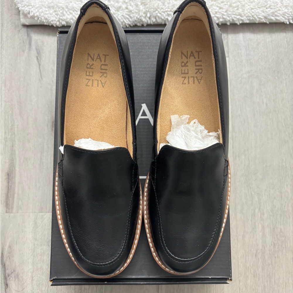 New In Box Naturalizer Black Leather Cabaret Slip-on Loafer size 7.5 - Picture 8 of 13